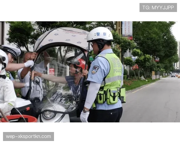 干扰对方视线算犯规吗？规则如何界定“合法遮挡”与“违规干扰”